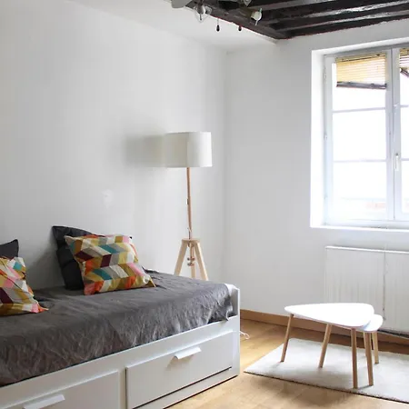 Apartment Spacious Duplex In The Heart Of *