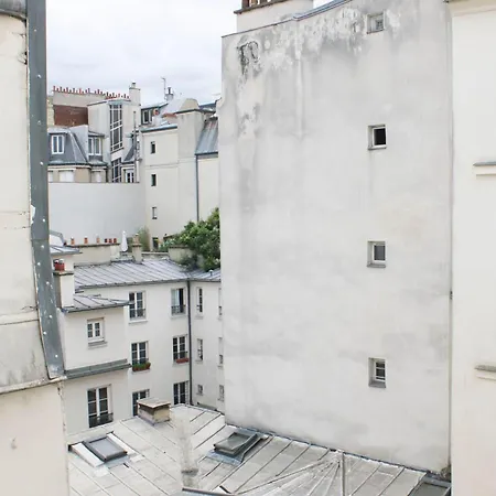 Apartment Spacious Duplex In The Heart Of *