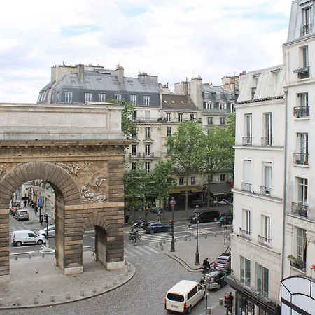 Apartment Spacious Duplex In The Heart Of Paris